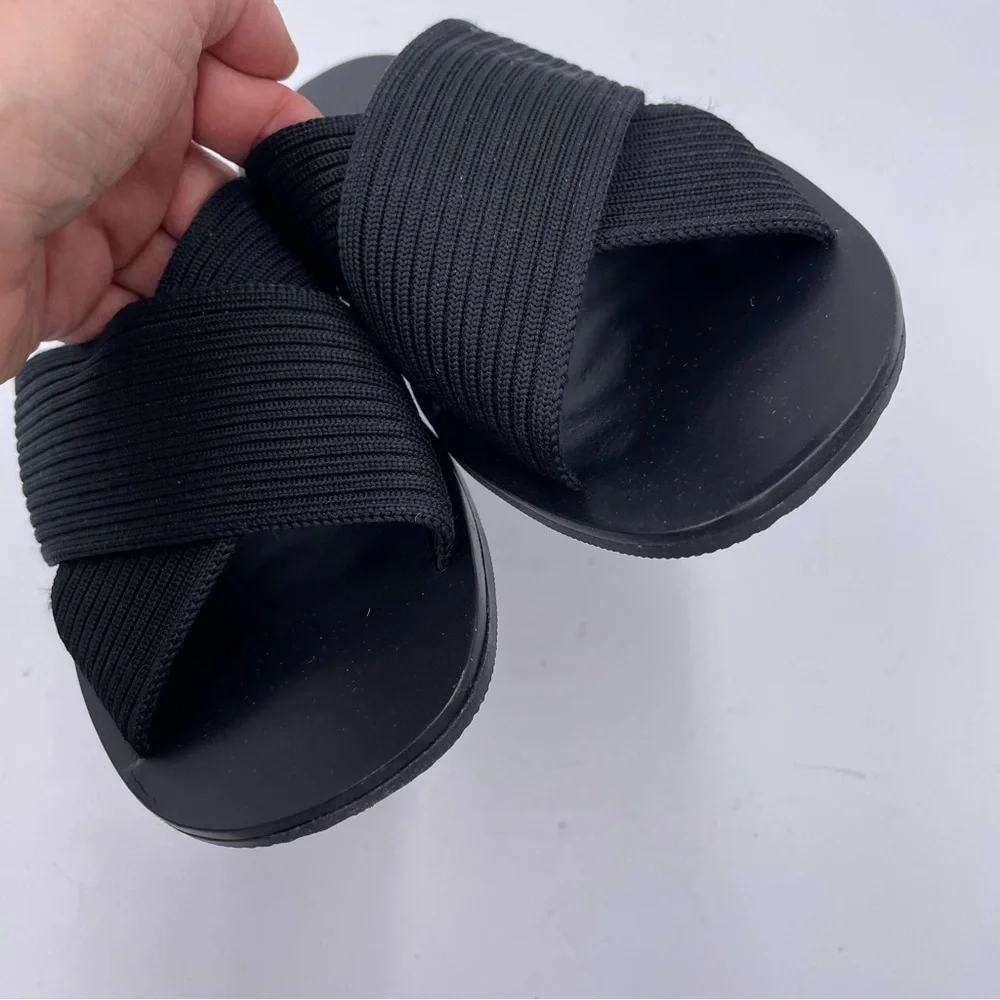 Everlane Black Ribbed Crisscross Slide Sandals - Picture 3 of 11